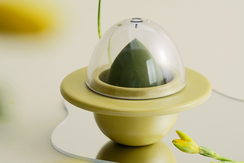 THE SUPER EGG